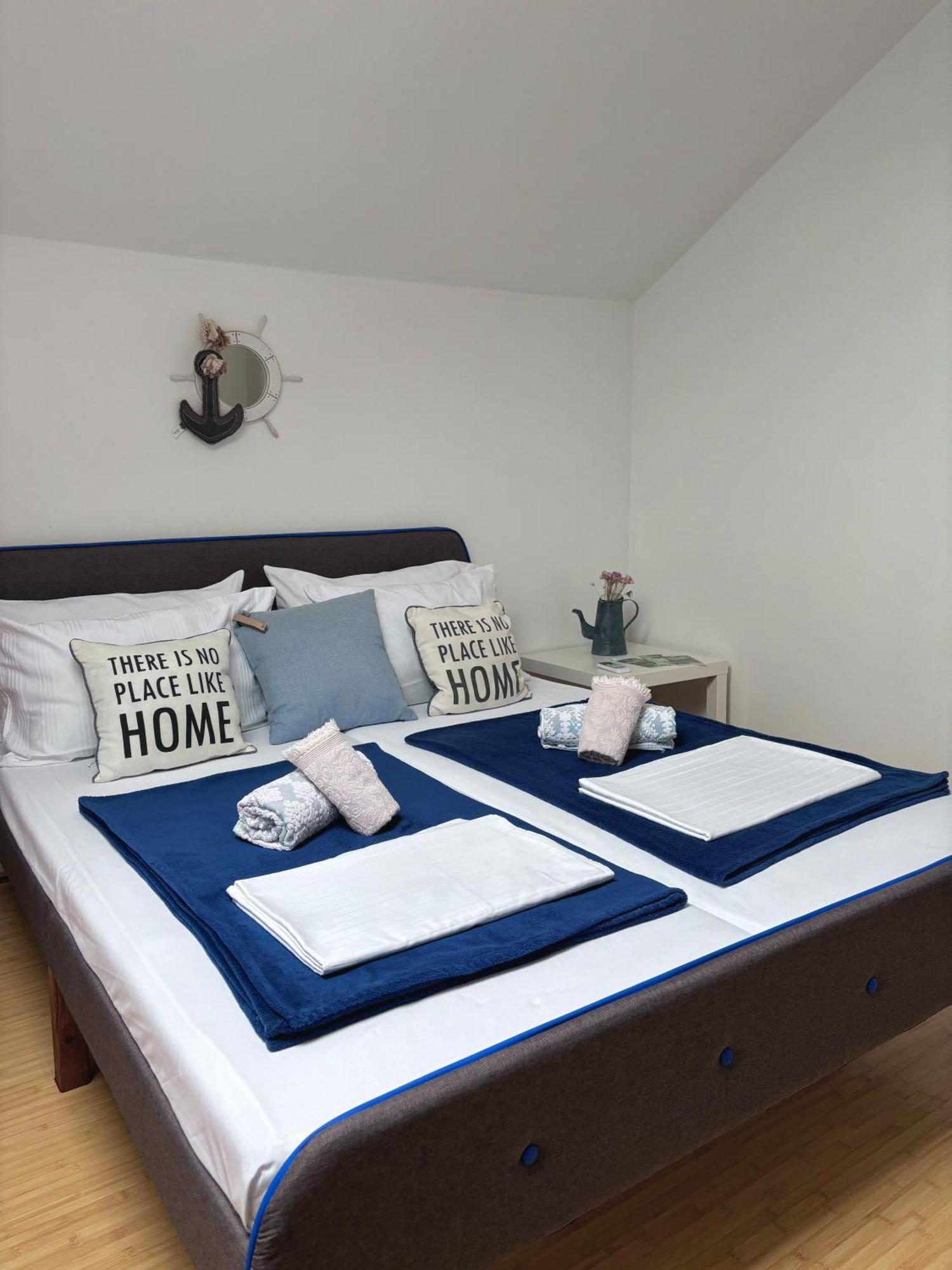 Casa Trandafirilor Ξενοδοχείο Τουλσέα Εξωτερικό φωτογραφία